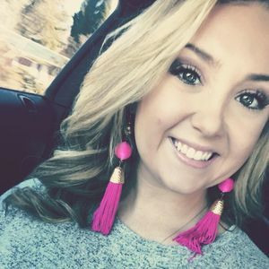 Meet your Posher, Megan